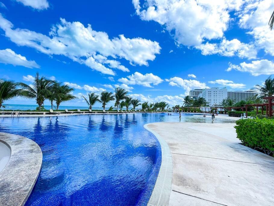 Punta Me Luxury Apartments Ocean View & Beach Front In Amara Cancún Esterno foto